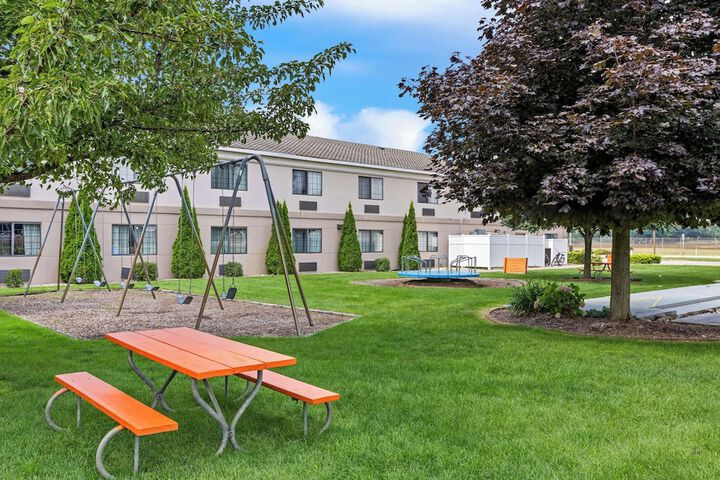 Comfort Inn & Suites Ludington near US-10
