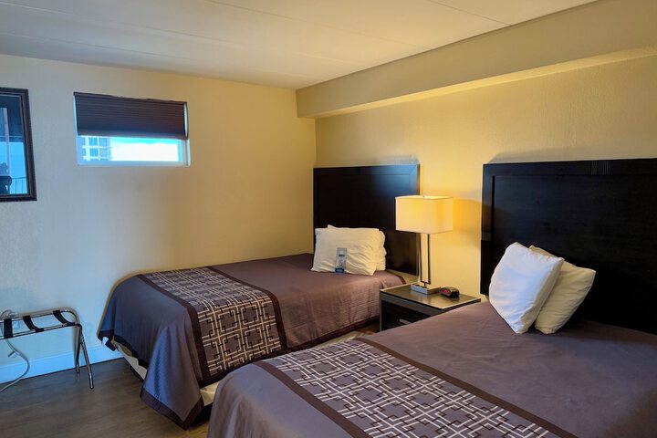 Room 17 of 22