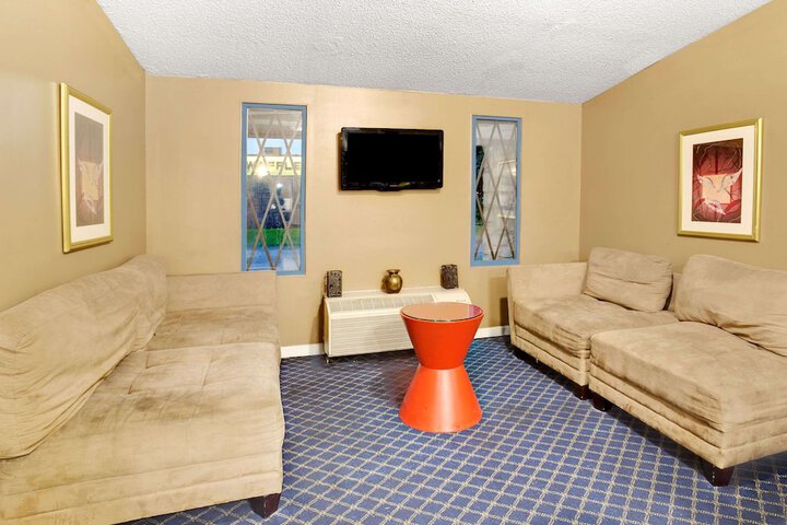 Hotel Interior 6 of 19