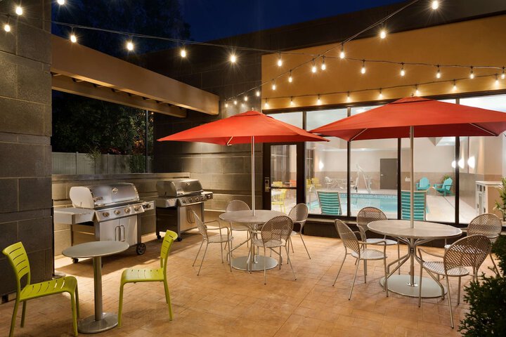 Home2 Suites by Hilton Joliet / Plainfield