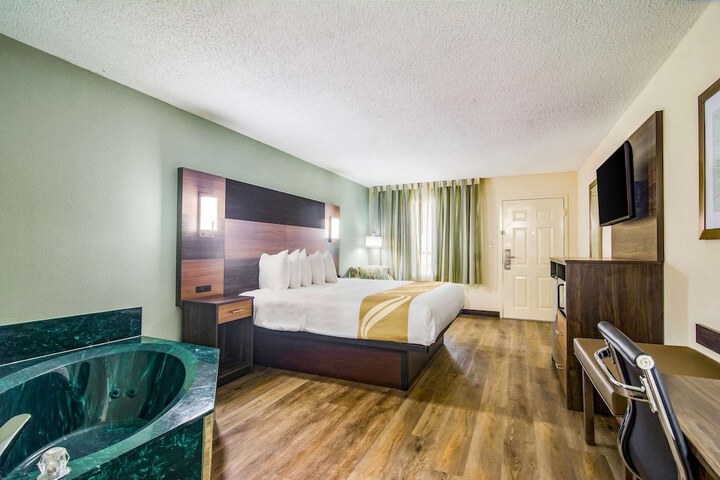 Quality Inn & Suites Lake City