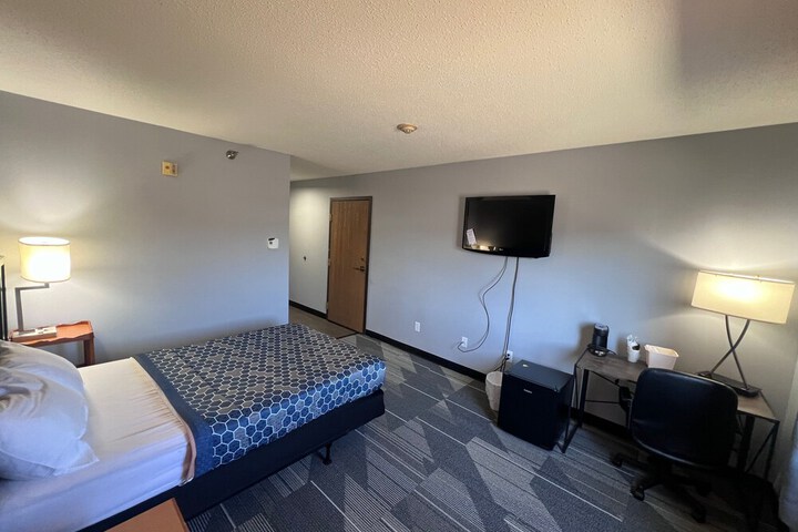 American Inn and Suites Ionia