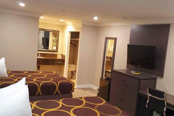 Room 29 of 35
