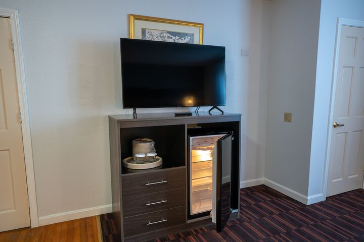 Room 22 of 53