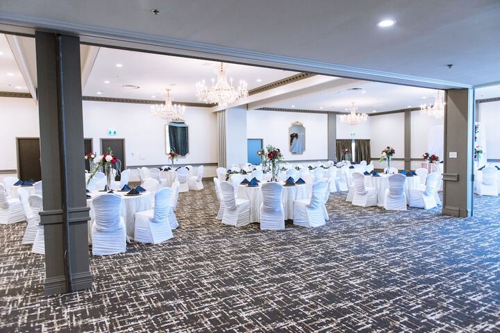 Ballroom/Hall 342 of 354