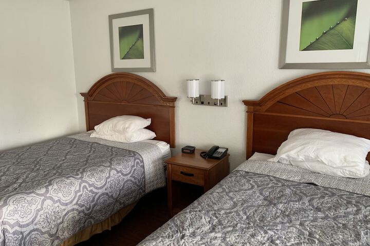 Room 8 of 30