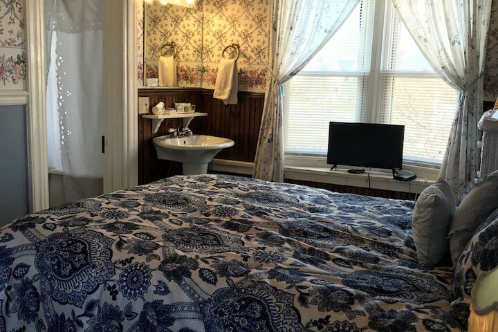 Room 36 of 82