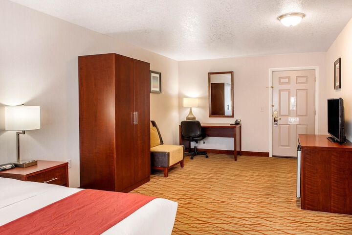 Room 44 of 85