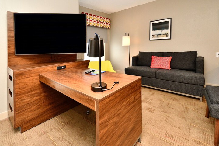 Room 21 of 64