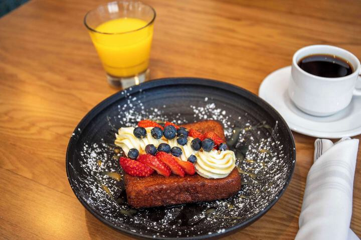 Breakfast/Coffee Service 53 of 79