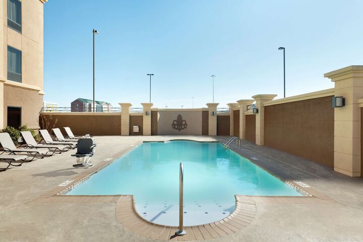 Pool 4 of 40