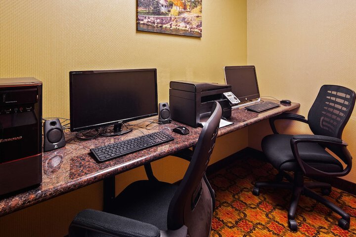 Best Western Plus Finger Lakes Inn & Suites