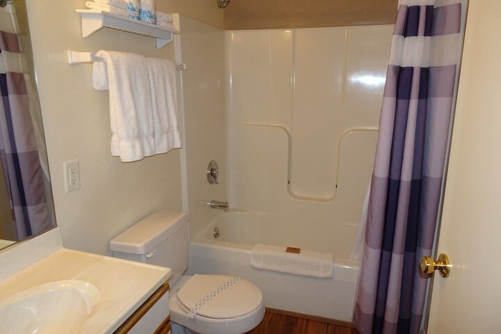 Room 32 of 52