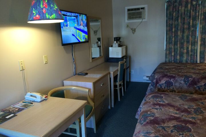 Room 9 of 30