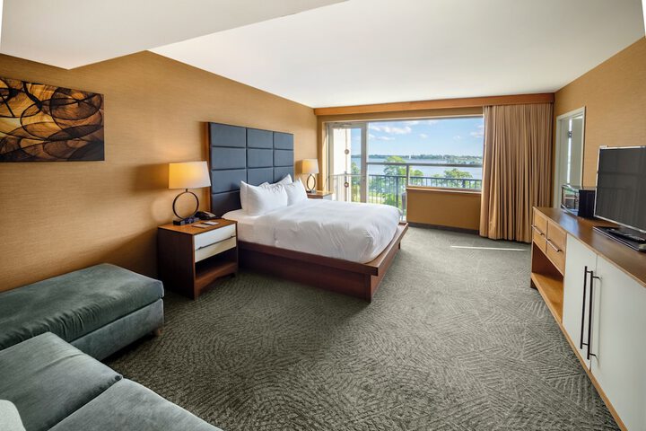 DoubleTree by Hilton Hotel Niagara Falls New York
