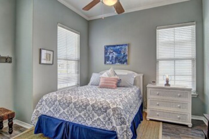 Cinnamon Shore- Sandy Banks 120 ST