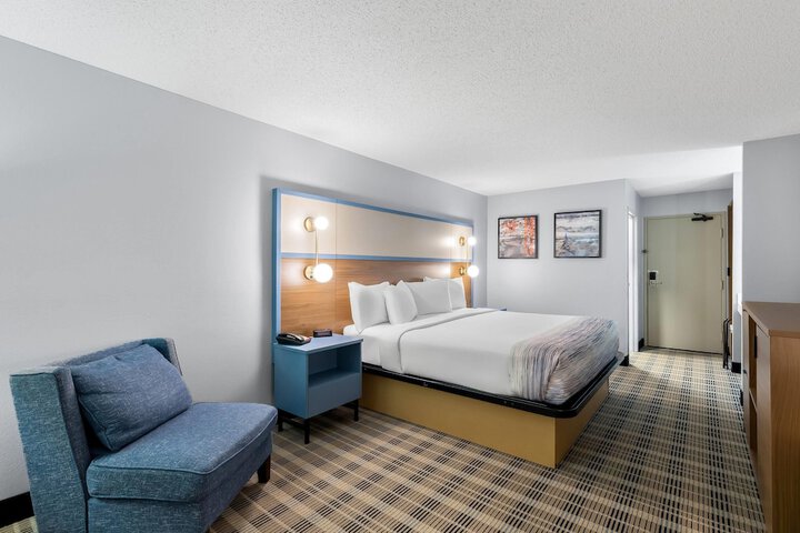 AmericInn by Wyndham Columbus Wisconsin