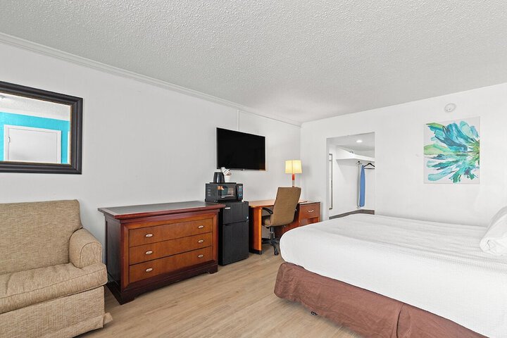Room 60 of 80