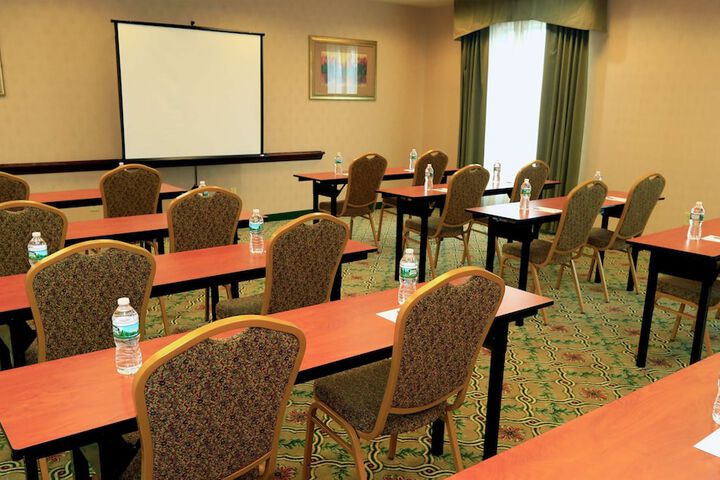 Hampton Inn & Suites Lamar