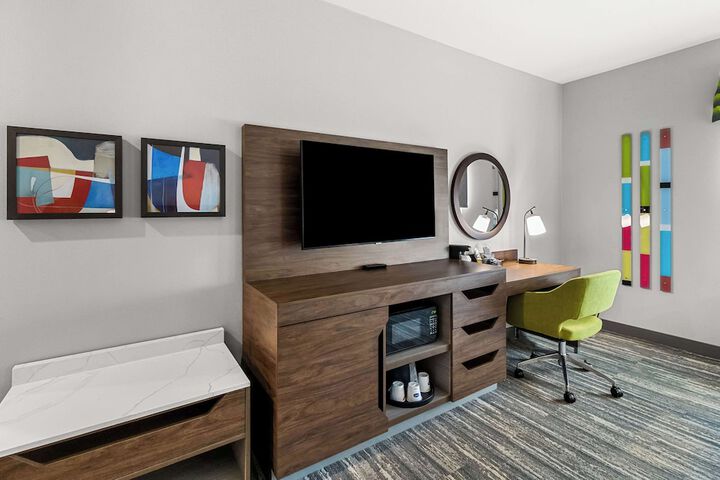 Room 15 of 39