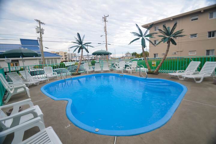 Pool 2 of 33