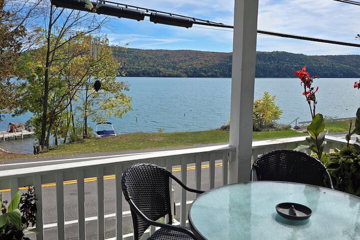 Lake View Motel