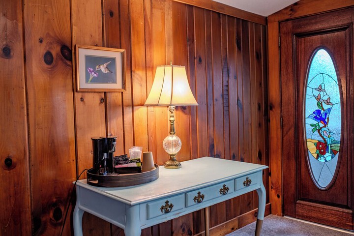 McKinley Edwards Inn