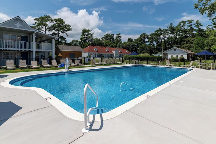 Pool 20 of 112