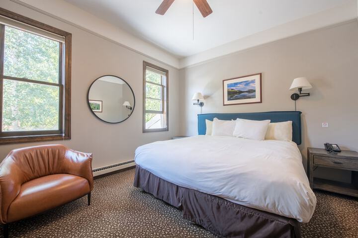 Room 20 of 43