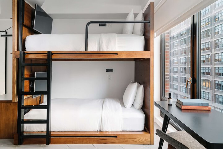 Room 74 of 143