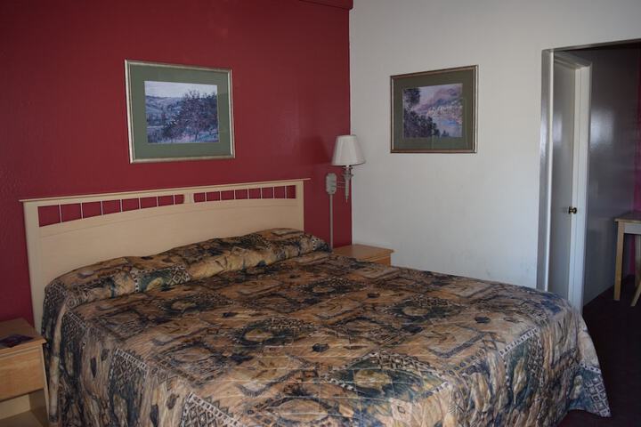 Room 7 of 19