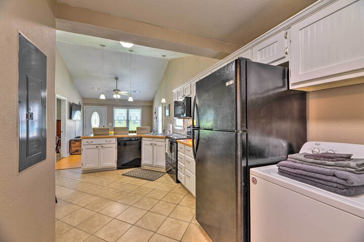 Cozy Pantego Cottage 5 Miles to Belhaven!