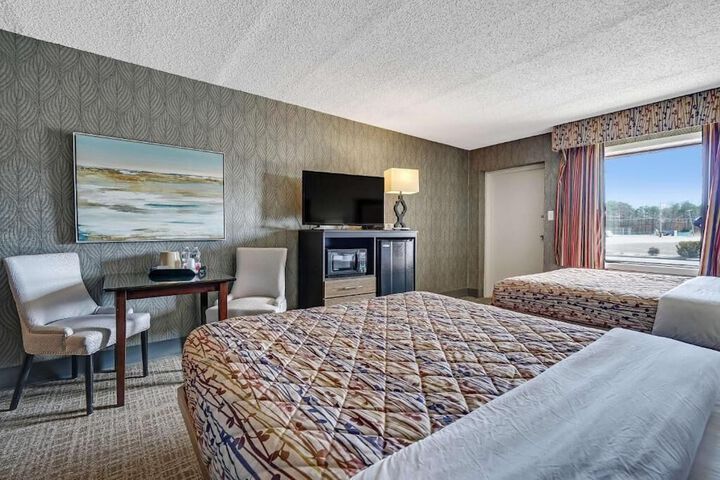 Blue Creek Inn