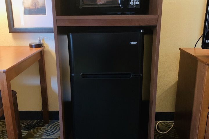 AmericInn by Wyndham Kewanee