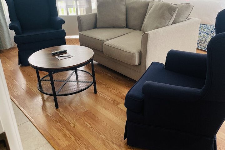 Room 8 of 51