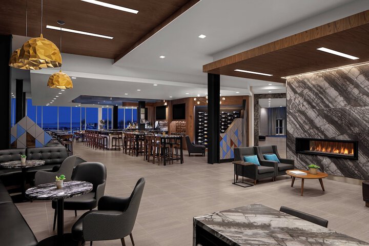 Delta Hotels by Marriott Thunder Bay