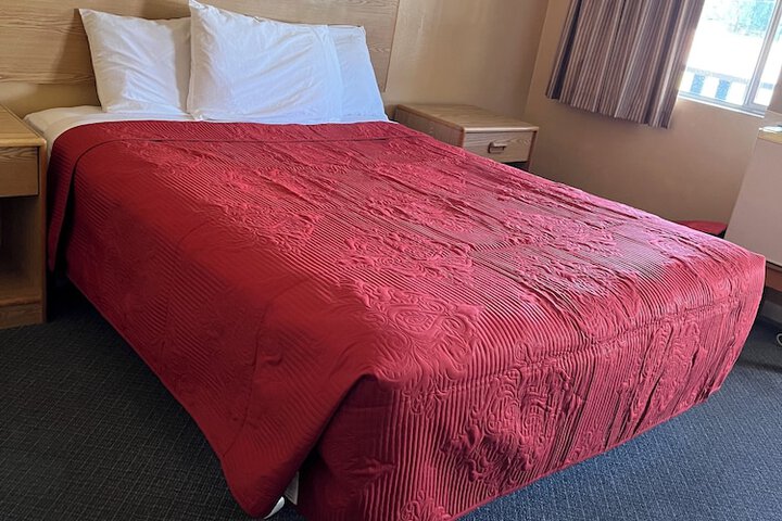 Room 15 of 27