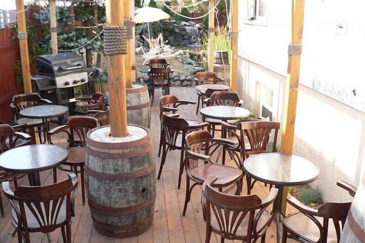 Terrace/Patio 27 of 31