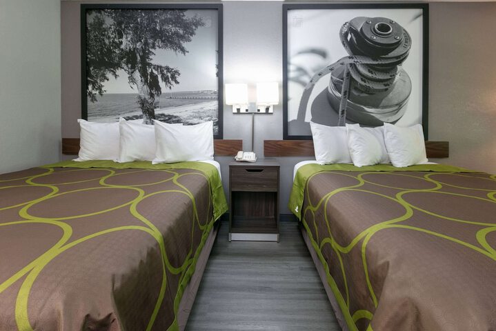 Room 26 of 33
