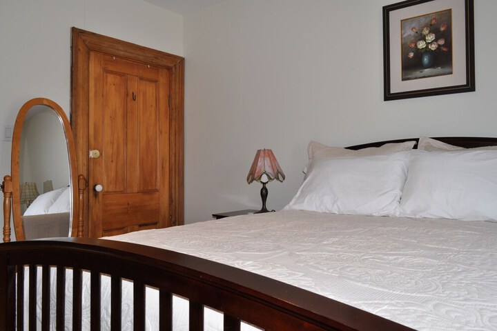 Room 64 of 118