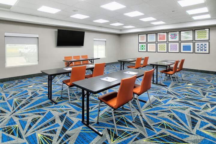 Holiday Inn Express : Hillsboro I-35 by IHG
