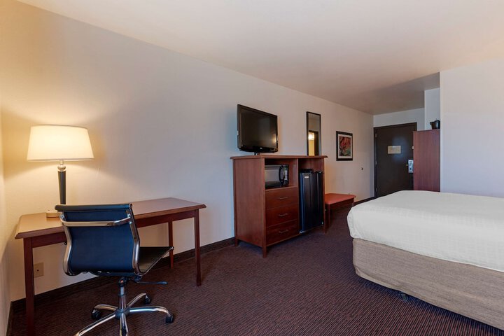 Room 14 of 36