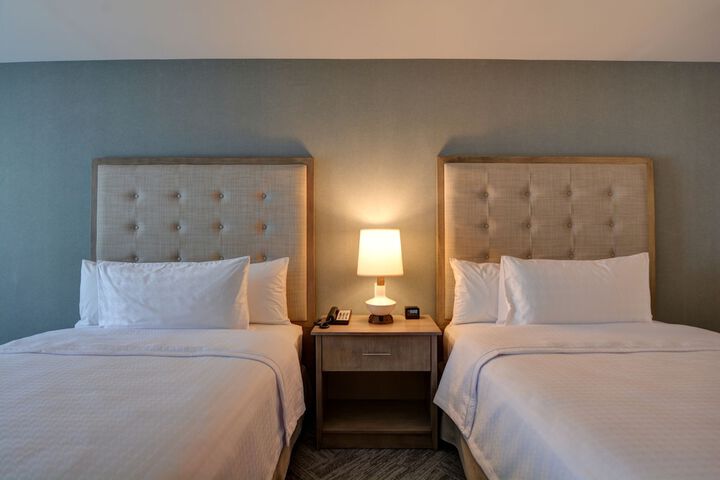 Room 32 of 71