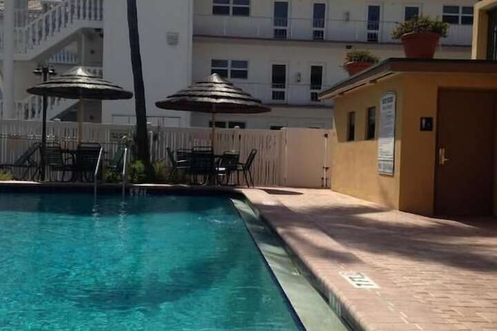 Pool 5 of 42