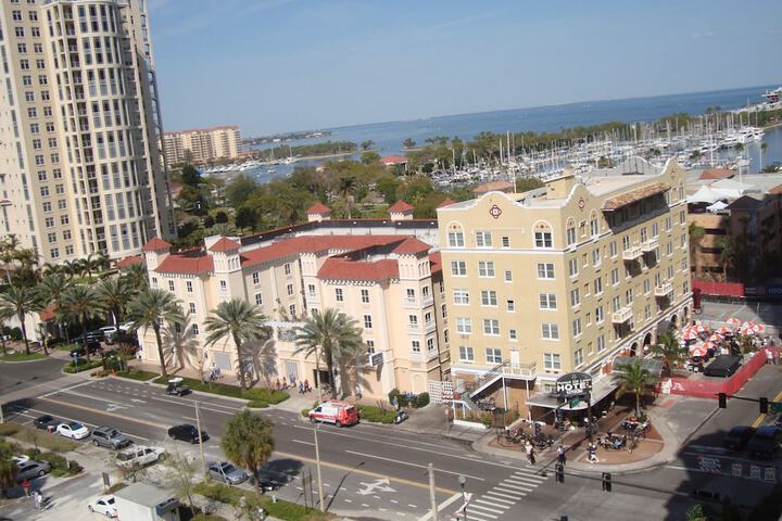 Hotel 4 of 27