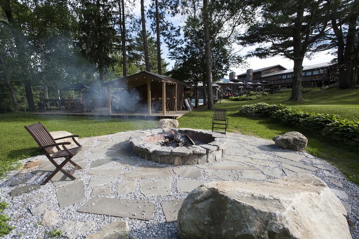 Summit Lodge