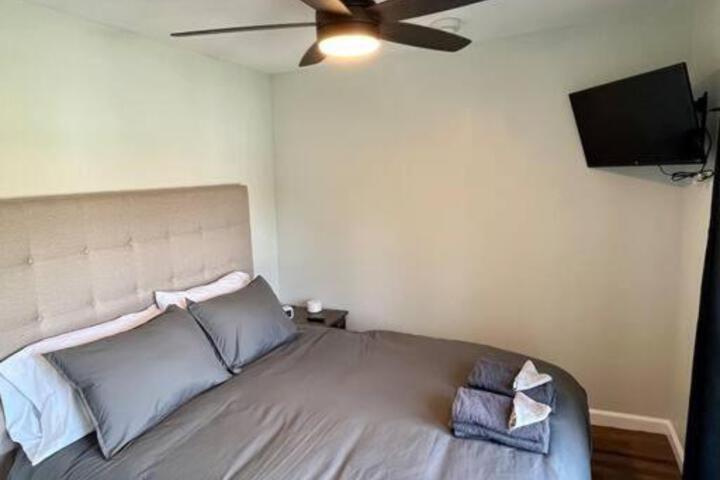 2 Bed Berkshire Getaway at Stephentown Hotel