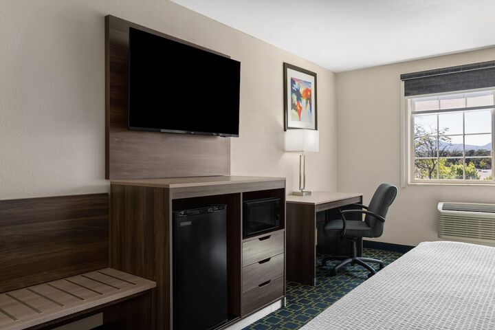Baymont by Wyndham Santa Fe