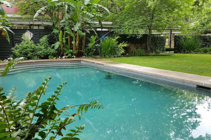Pool 14 of 70