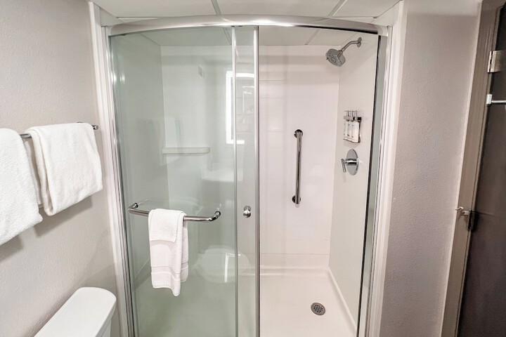 Holiday Inn Express & Suites Knoxville-North-I-75 Exit 112 by IHG